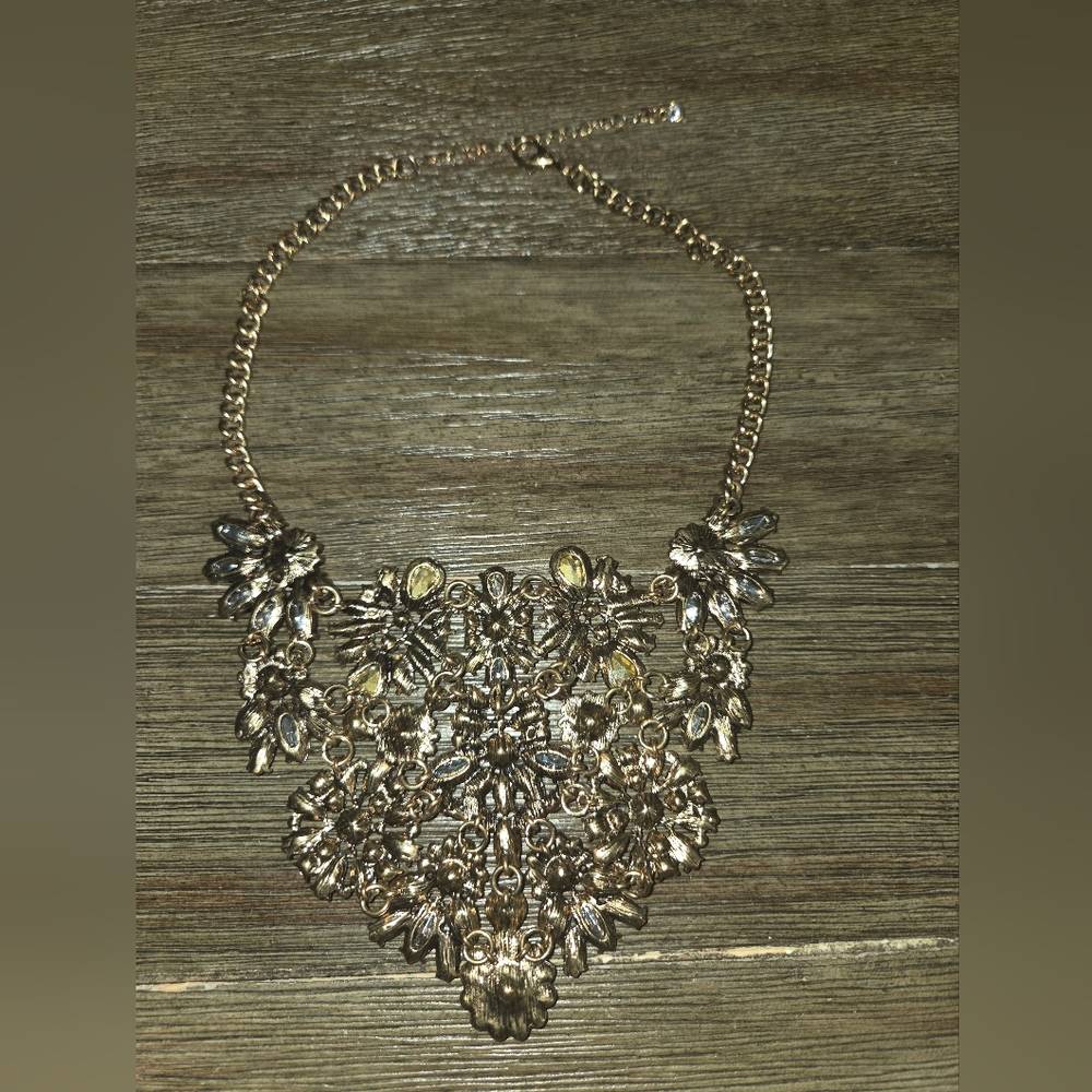 Valentina Crystal Bib Statement Necklace - Picture 6 of 9